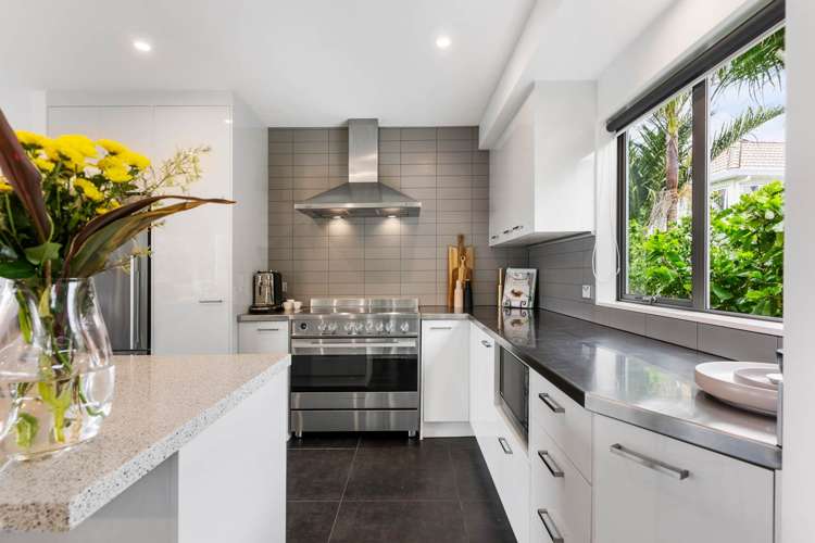 82 Rukutai Street Orakei_9