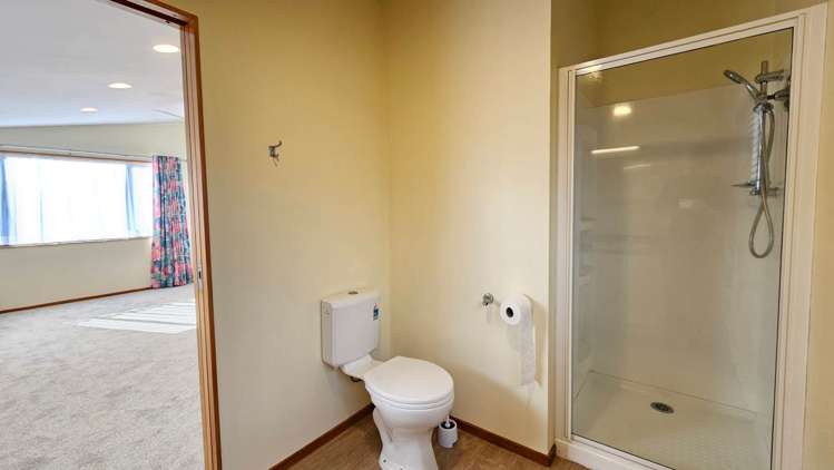 2/20 Coroglen Avenue Birkenhead_16