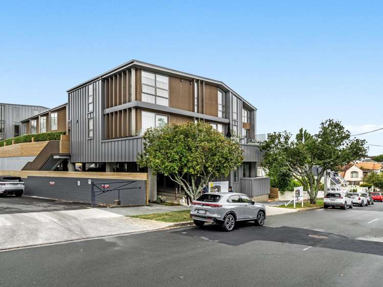 10/4 Norana Avenue Remuera_9