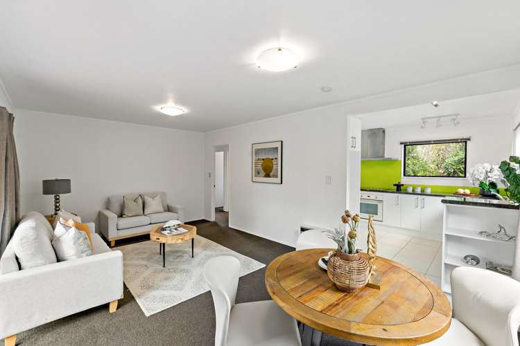 2/298 Glenfield Road Glenfield_7