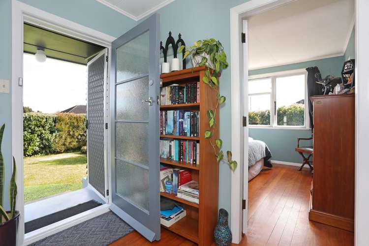 10 Kittyhawk Row Bulls_8