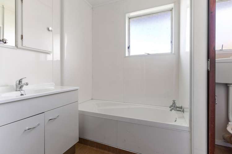 33 Japonica Drive Beach Haven_11