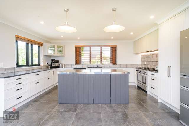 180 Mount Stewart Halcombe Road Sanson_1