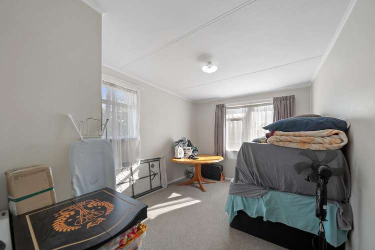 24 & 24a Larsen Street Otara_12