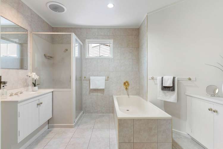 15 Panapa Drive St Johns_24