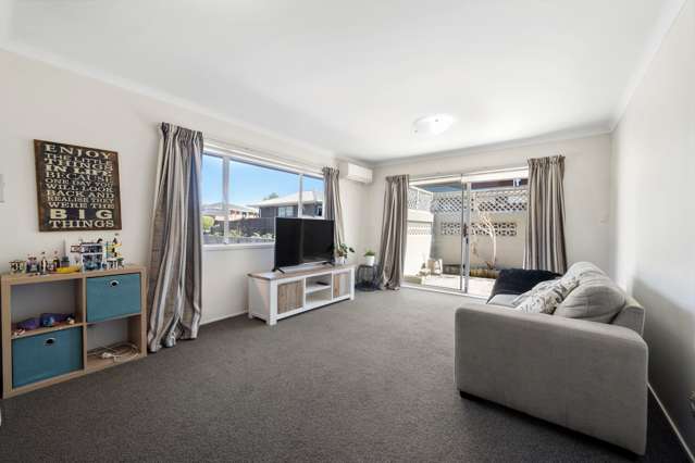 2/42 Luton Avenue Sunnyhills_2