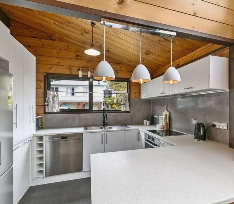 87 Allington Road Karori_3