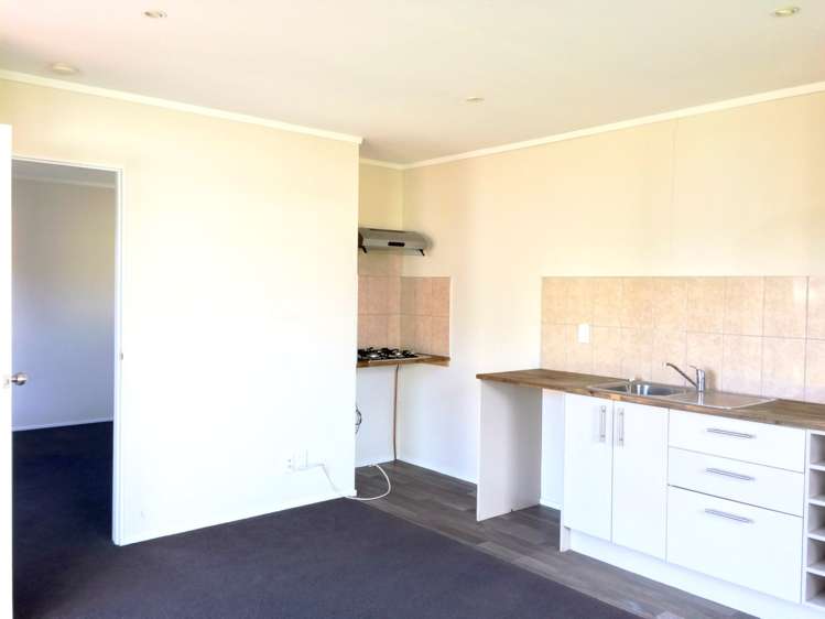 8 Elisa Lane Ranui_10