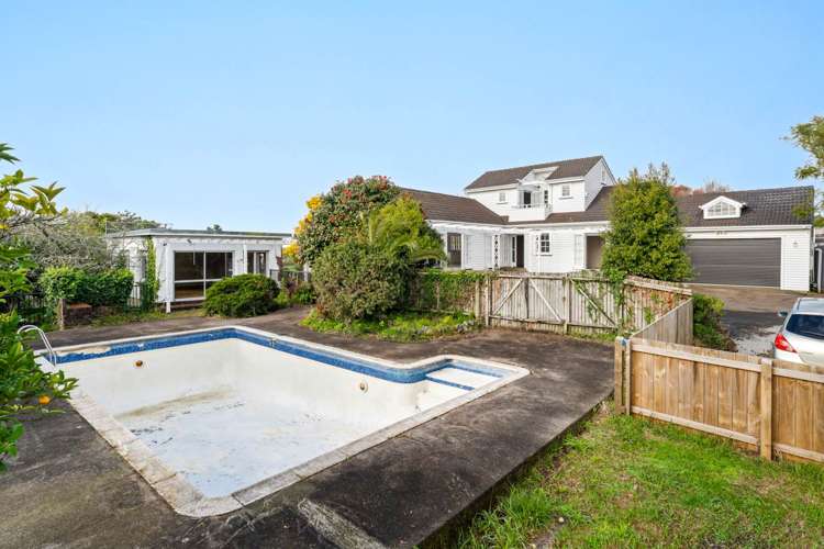 107 & 107B Te Atatu Road Te Atatu South_8