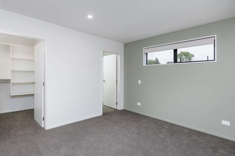 2 Strawberry Lane Waimate_17