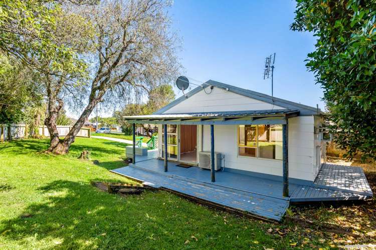 1/23 Aeroview Drive Beach Haven_3