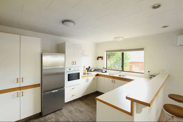 2/66 Church Road Taradale_3