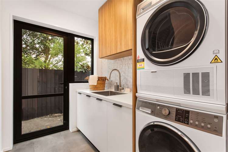 20a Wroxton Terrace Merivale_19