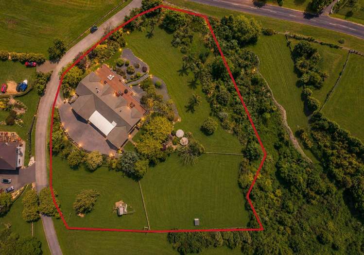 175 Macwhinney Drive Drury_17