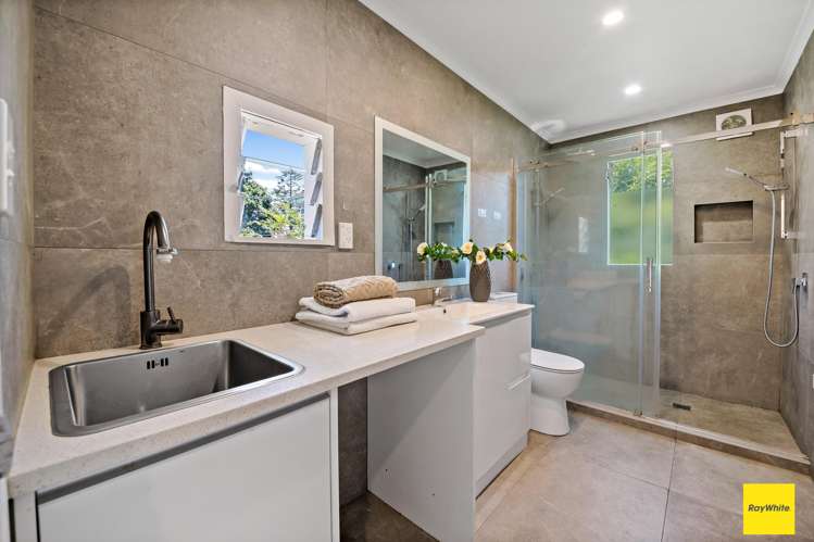 2 Glengarry Road Glen Eden_18