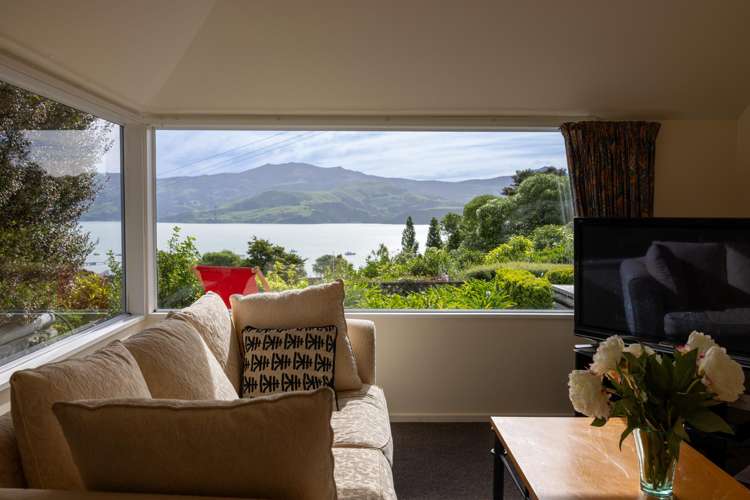 2 Settlers Hill Akaroa_7