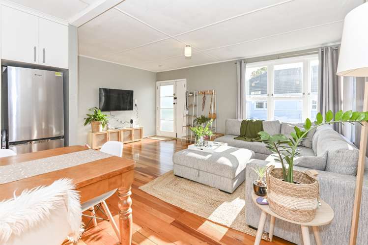 26 Palmerston Road Havelock North_2