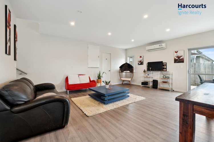 11 Regis Park Drive_4