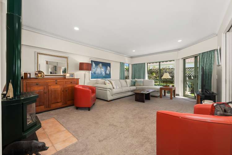 16 Cranbrook Grove Waikanae_7