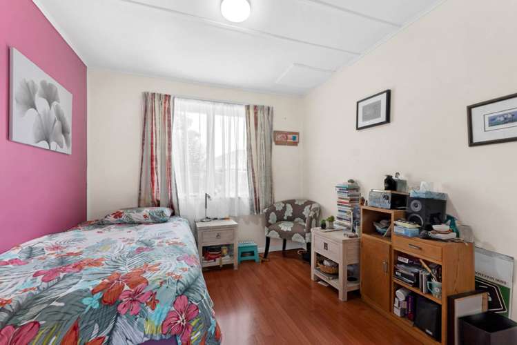 2/331 Royal Road Massey_23