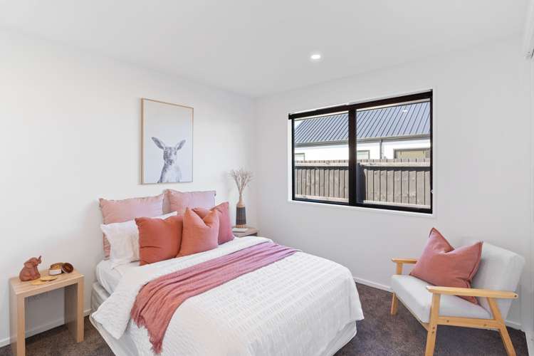 7 Russ Drive Lincoln_12