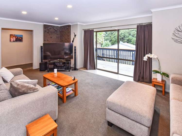 7 Idesia Place Totara Heights_11