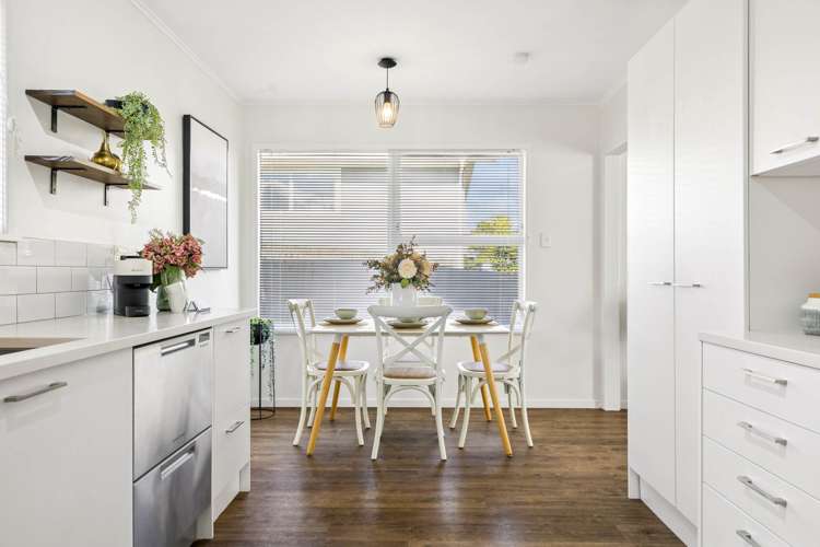 7 Ranger Place Wattle Downs_5