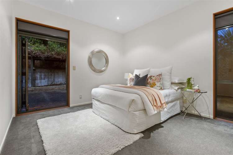 9 The Knoll Greenhithe_13