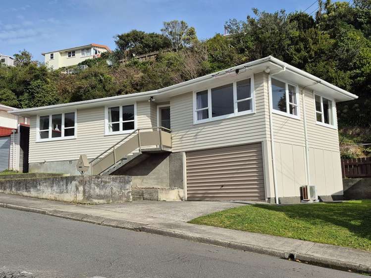 92 Beazley Avenue_0