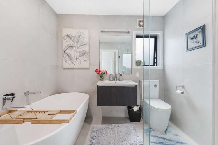 5 Waihanga Way Bucklands Beach_17