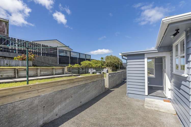 9 Camrose Grove Kingston_13