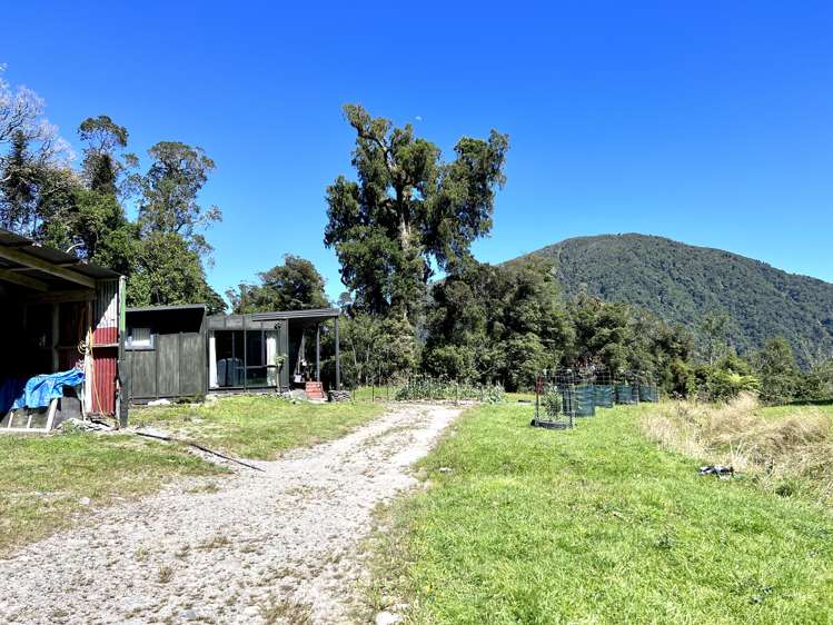 254 Doughboy Road Kokatahi_22