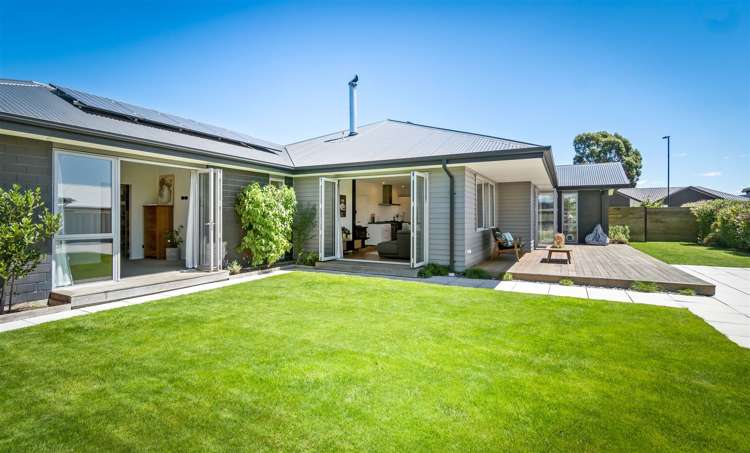 43 Sunline Avenue Lincoln_15