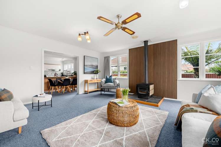 32 Hall Crescent Epuni_4