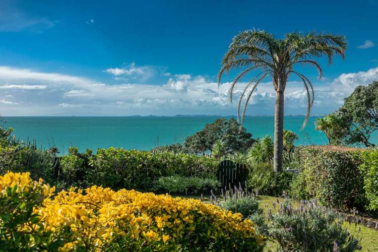 111 Churchill Road Murrays Bay_7