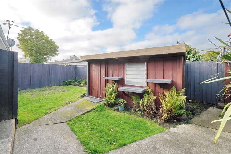 2/7 Wanstead Place Woolston_12