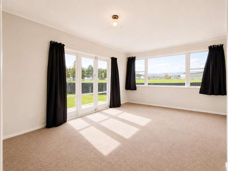 2/7 Mitre Grove Trentham_7