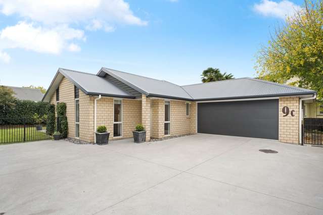 Easy Living in a Private Setting