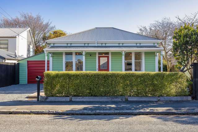 Cute Cottage Close to the City!