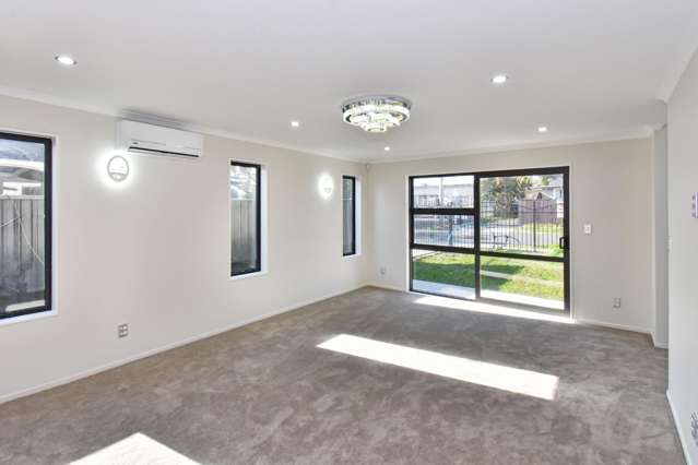 8 Cambridge Road Manurewa_2