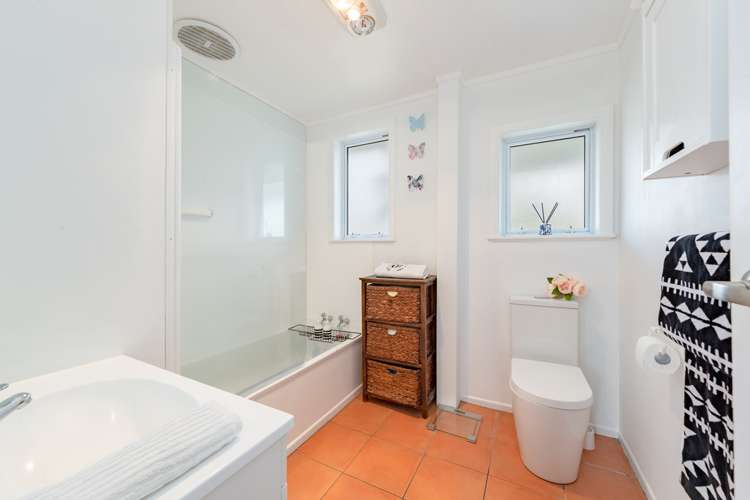 36 Whanga Crescent Titahi Bay_18