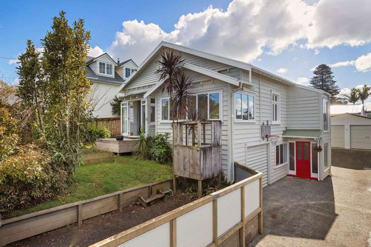 1 Highland Road Mount Albert_17