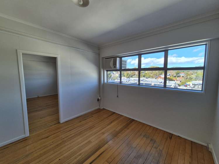 Level 1/208 West Coast Road Glen Eden_6