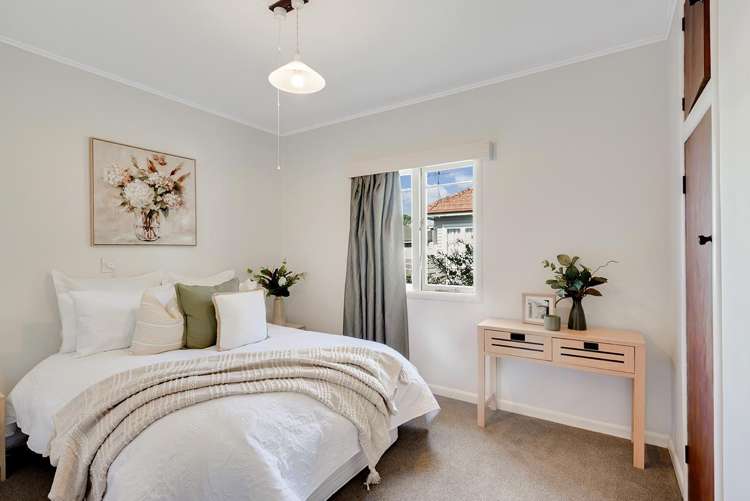 64 Galloway Street Hamilton East_23