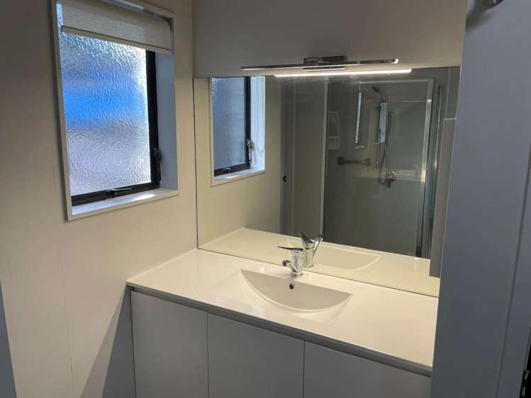 A/7 Aylmer Court Eastern Beach_10