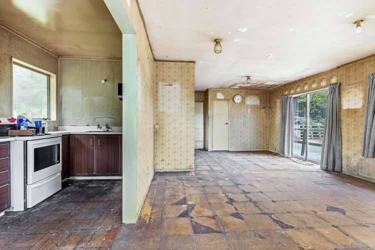 22 Fyvie Avenue Tawa_8