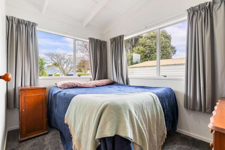 5 Puriri Road Beachlands_11