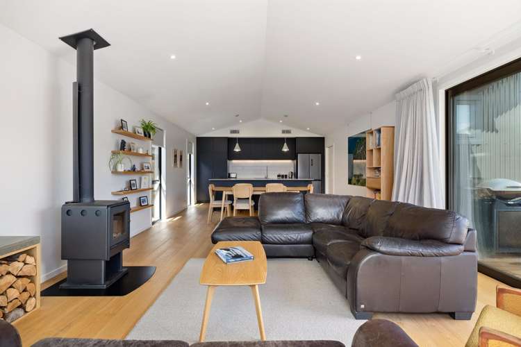 8 Plough Street Jacks Point_5