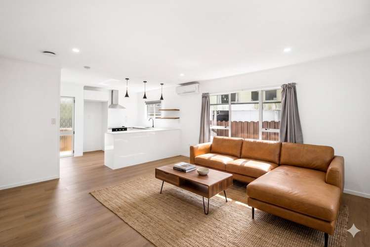 2/8 Thistledew Place Bayview_4