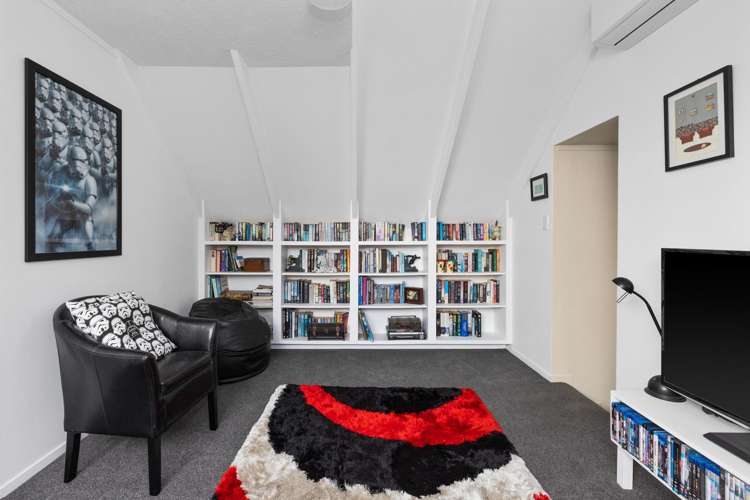 15 Hornsey Road Bluff Hill_13